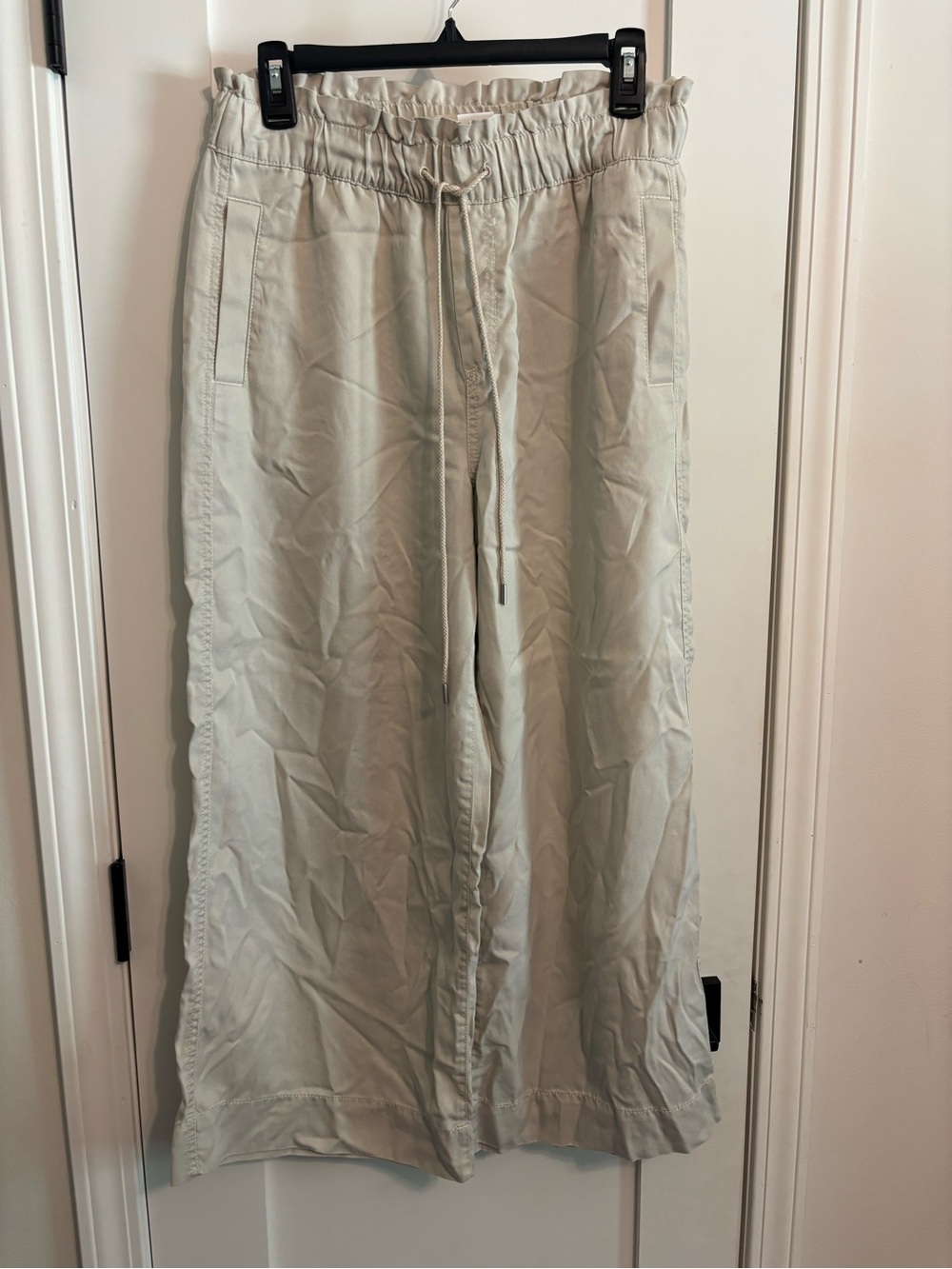 LOFT Light Beige Drawstring ankle pants A107